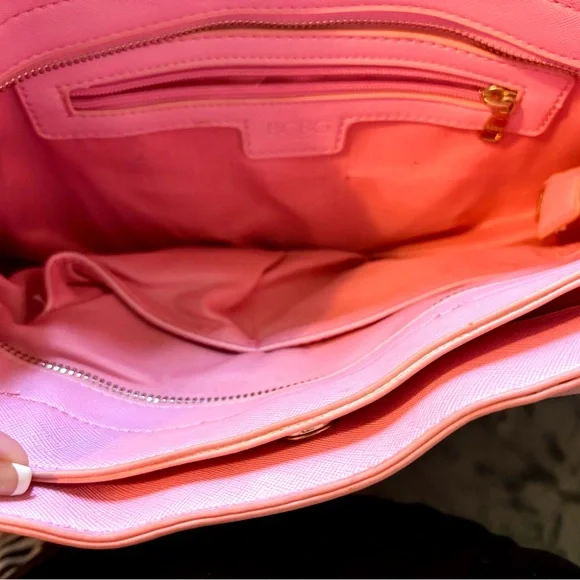 Stylish Pink BCBG Women's Handbag - Picture 5 of 9